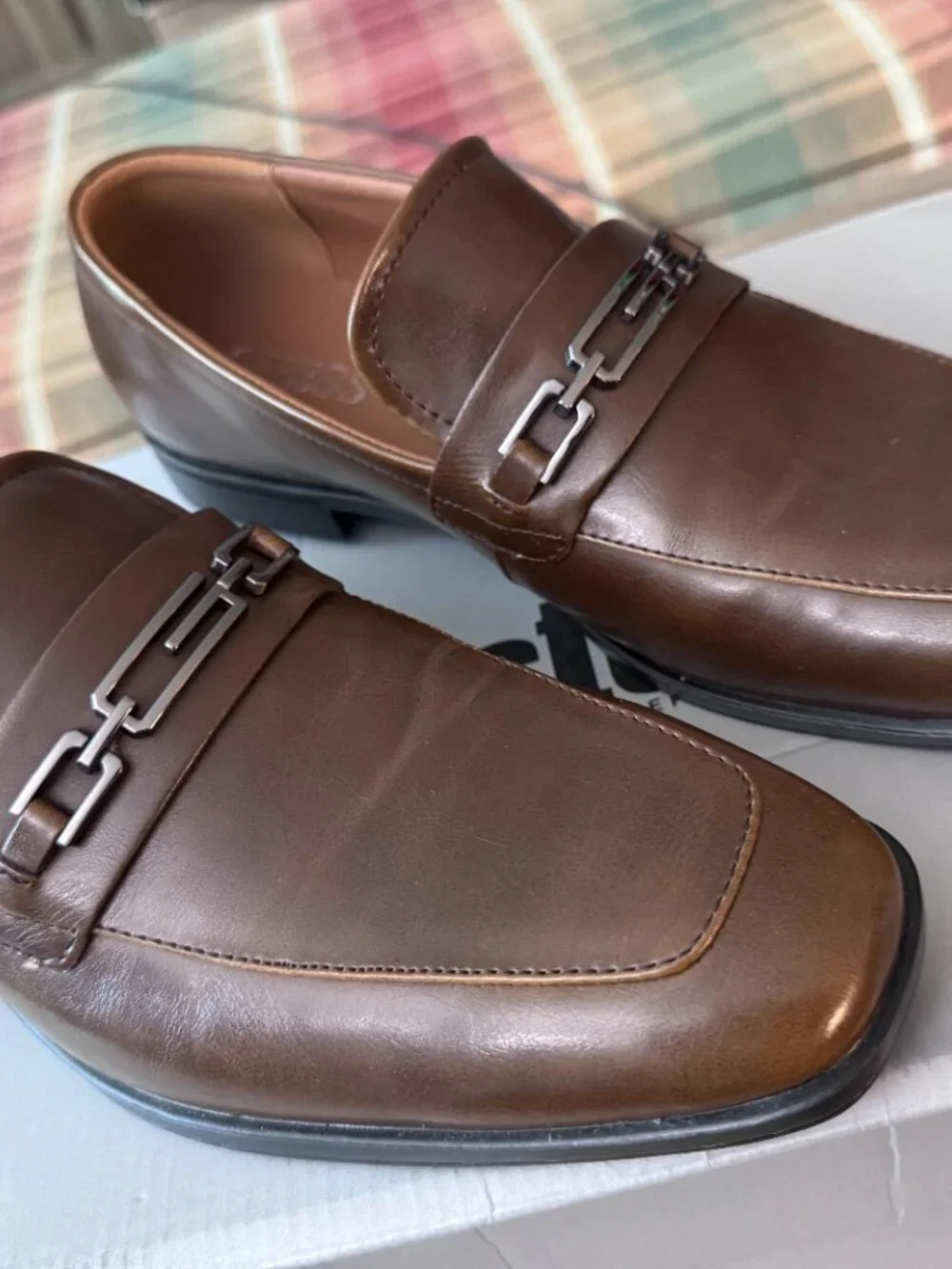 Guess Dress Shoes